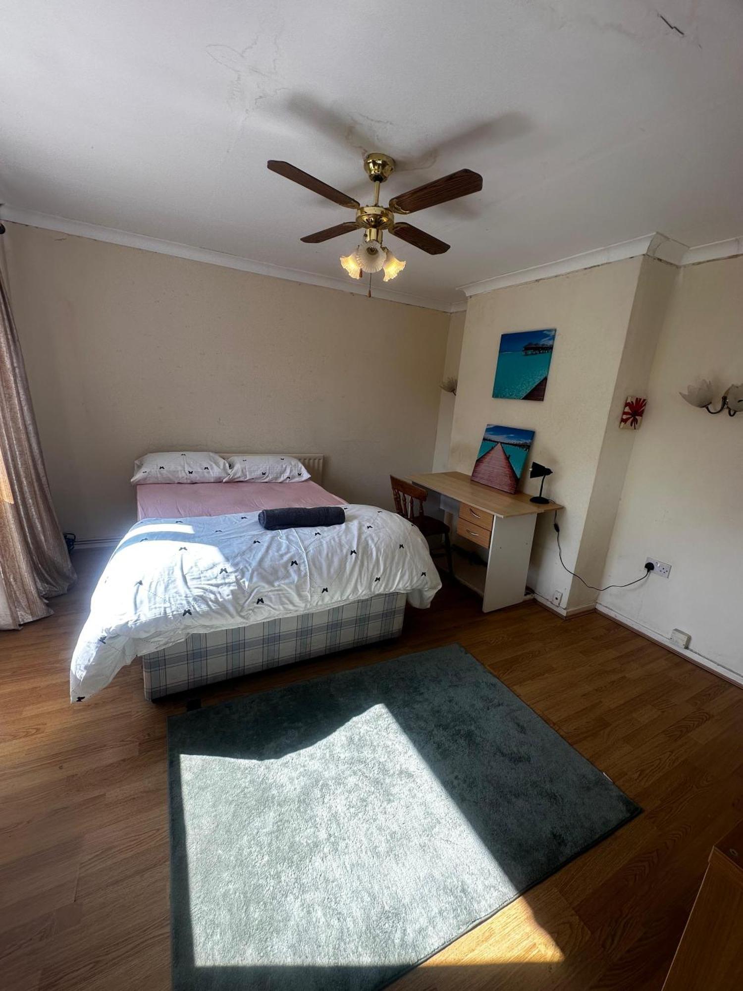 Budget Rooms - Near City Center Birmingham Extérieur photo